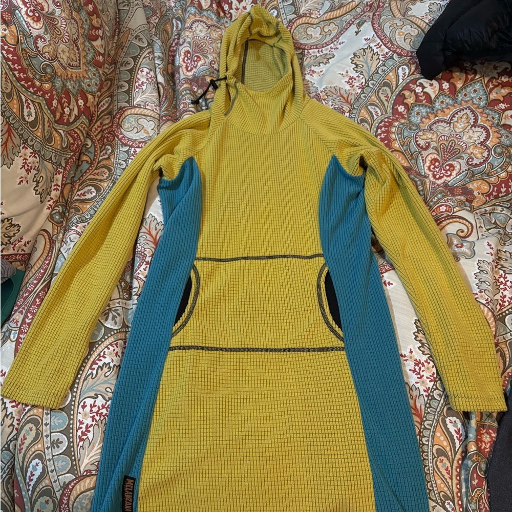 Melanzana Yellow and Blue Long Sleeve Dress Hoodie Medium